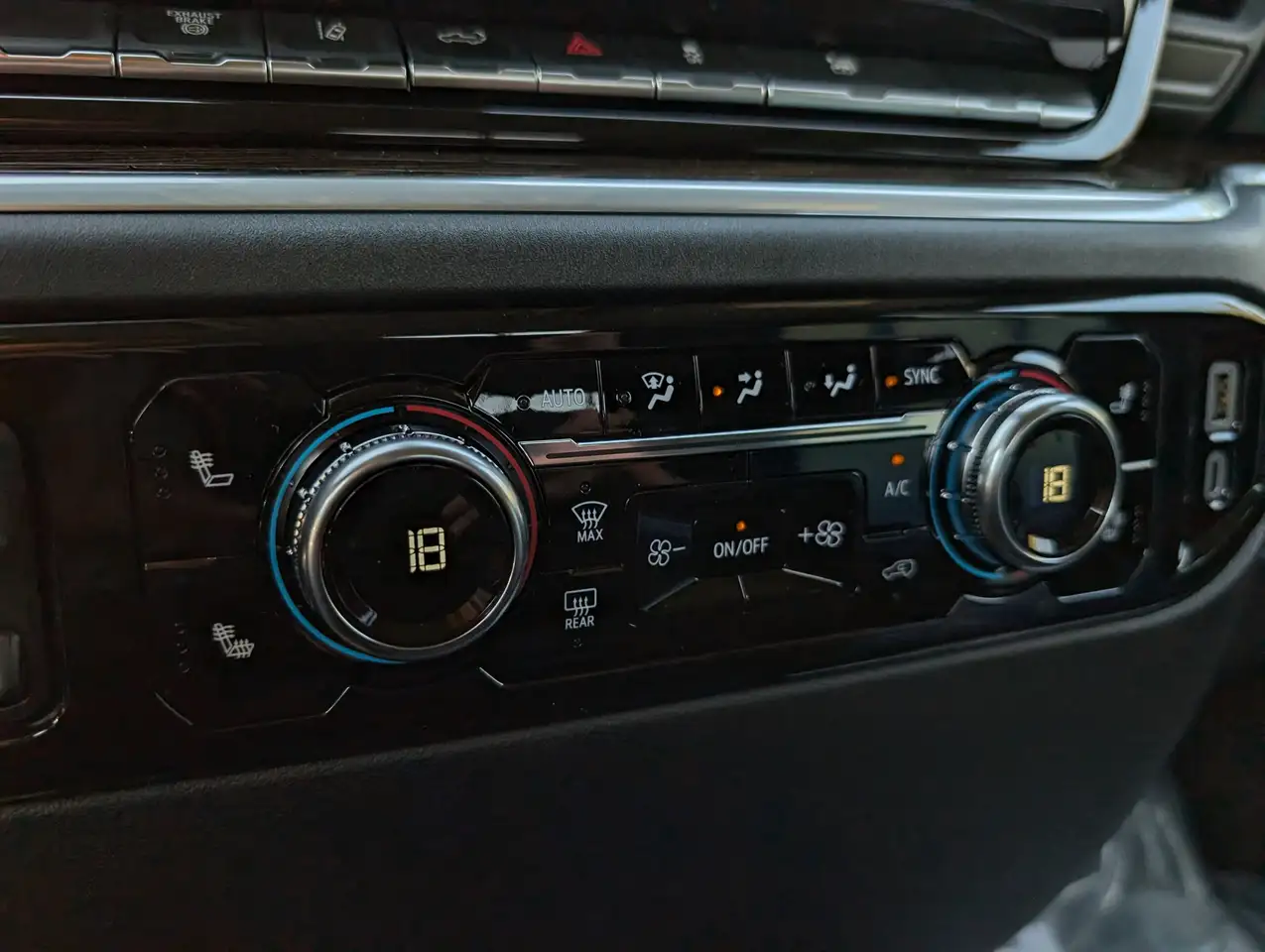 GMC Sierra 2500HD снимка GMC Sierra 2500HD