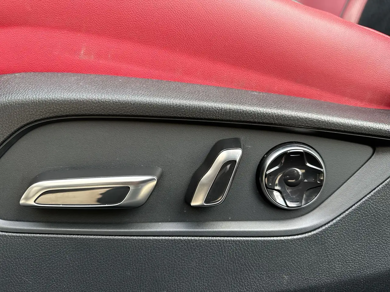 Acura TLX снимка Acura TLX