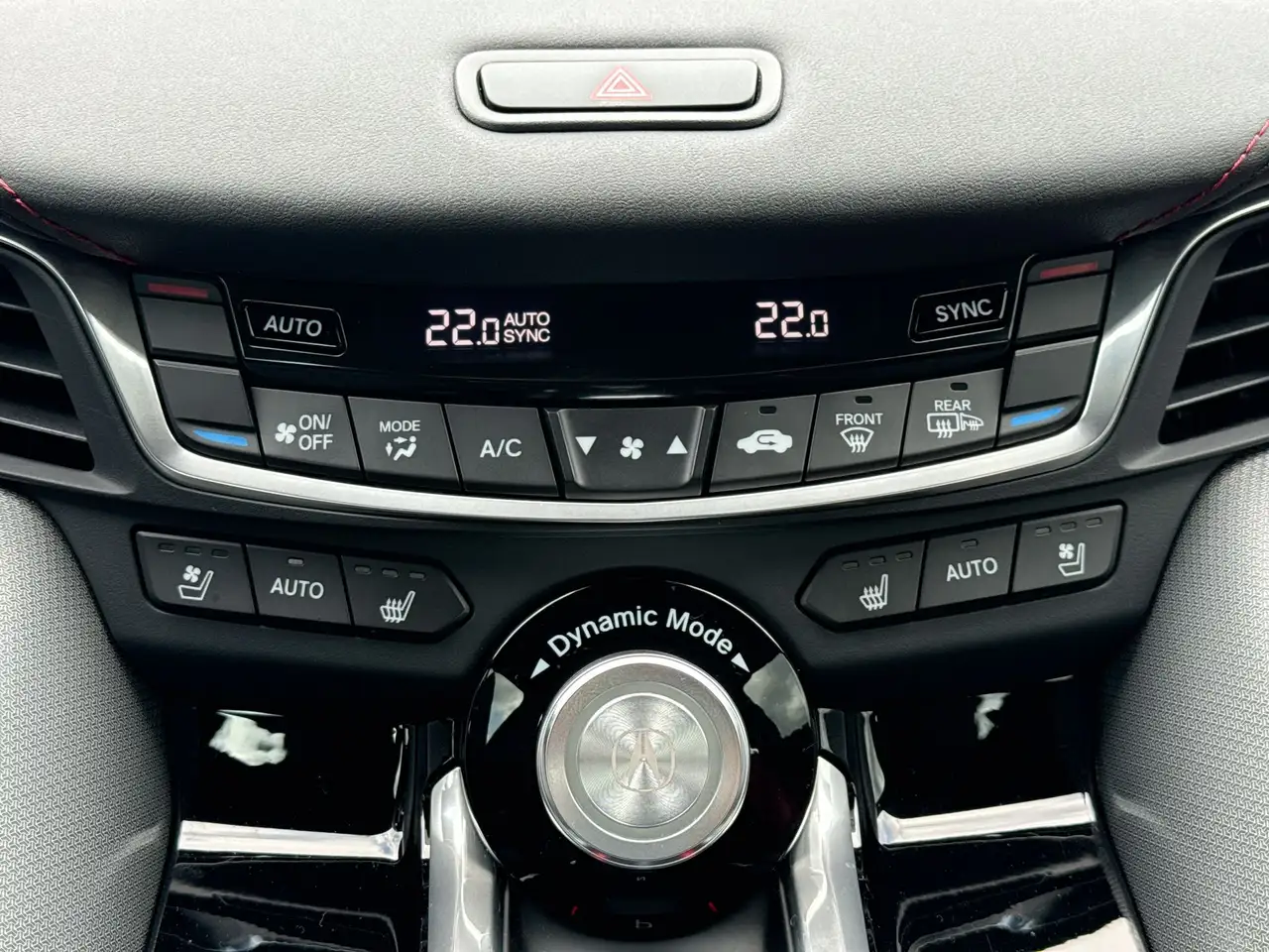 Acura TLX снимка Acura TLX