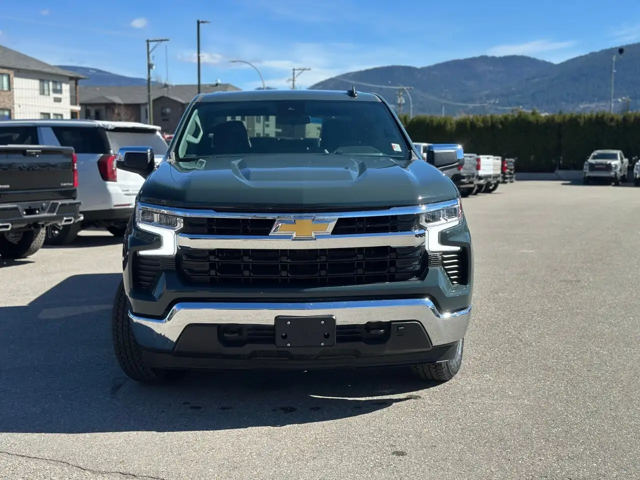 Chevrolet Silverado 1500 снимка Chevrolet Silverado 1500