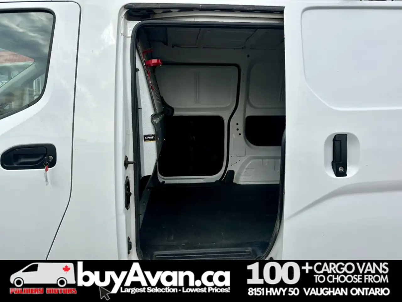 Nissan NV200 photo Nissan NV200
