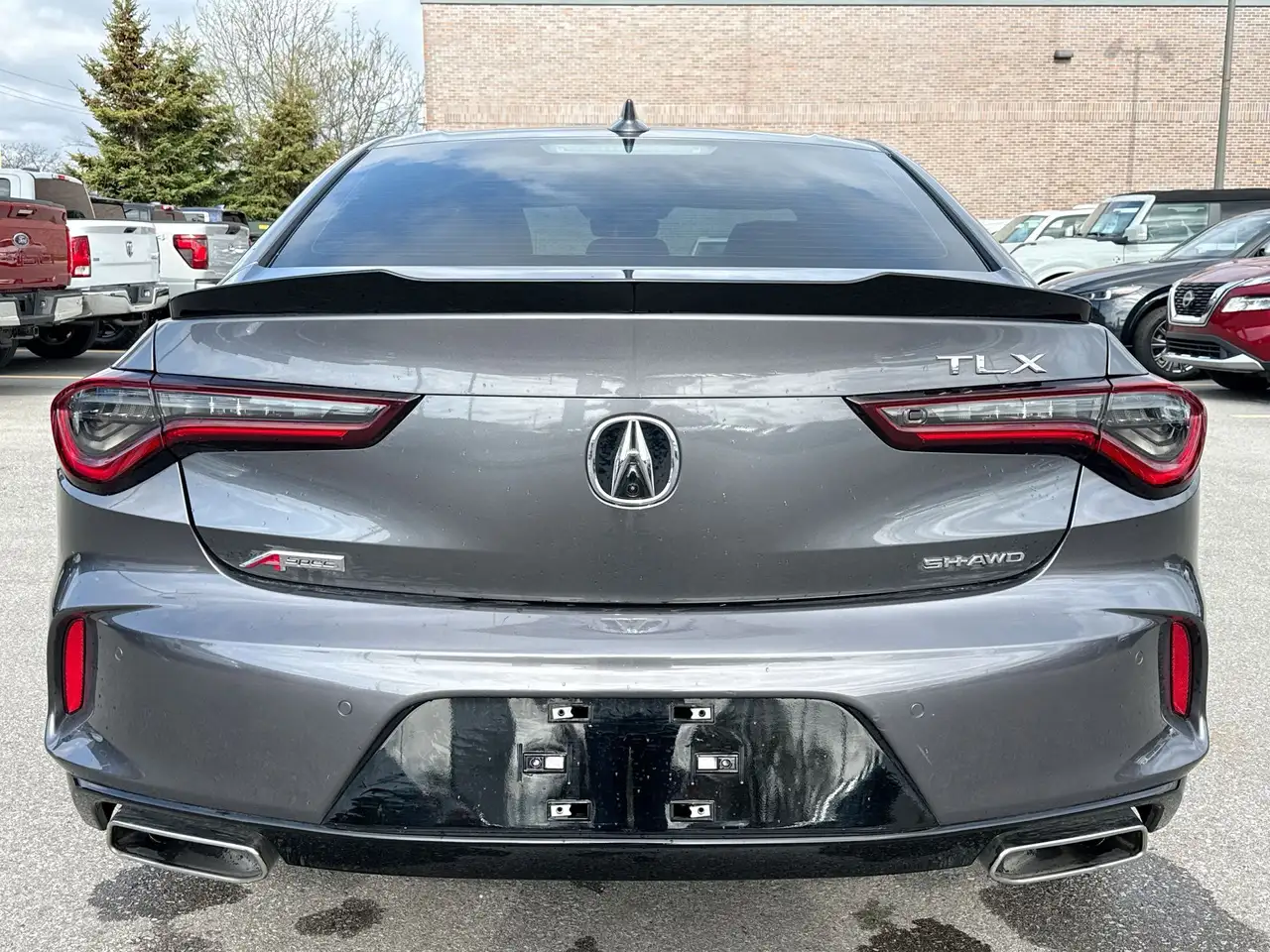 Acura TLX снимка Acura TLX