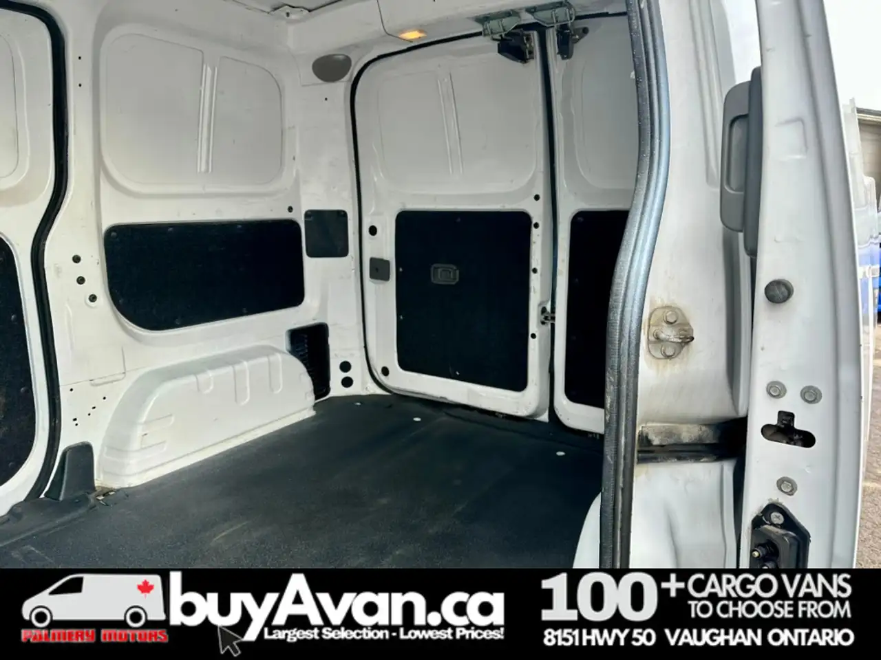 Nissan NV200 photo Nissan NV200