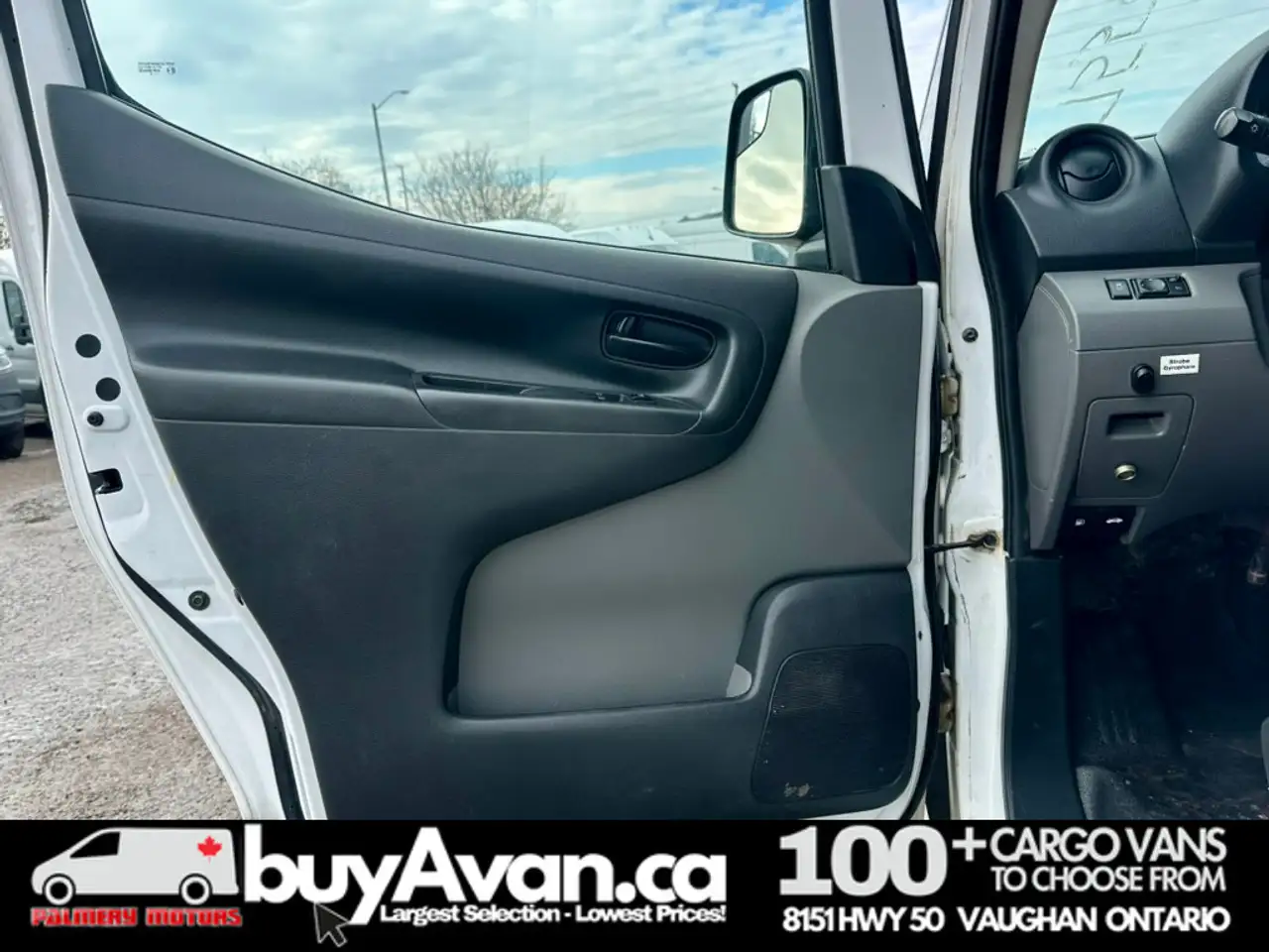Nissan NV200 photo Nissan NV200