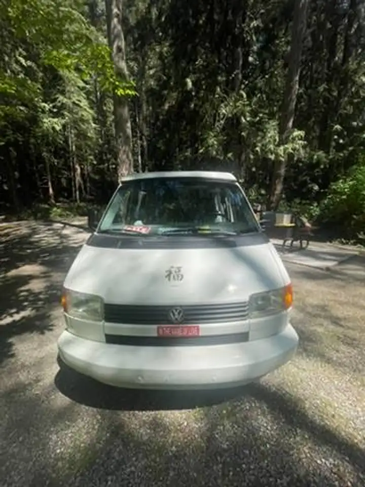 Volkswagen Eurovan снимка Volkswagen Eurovan
