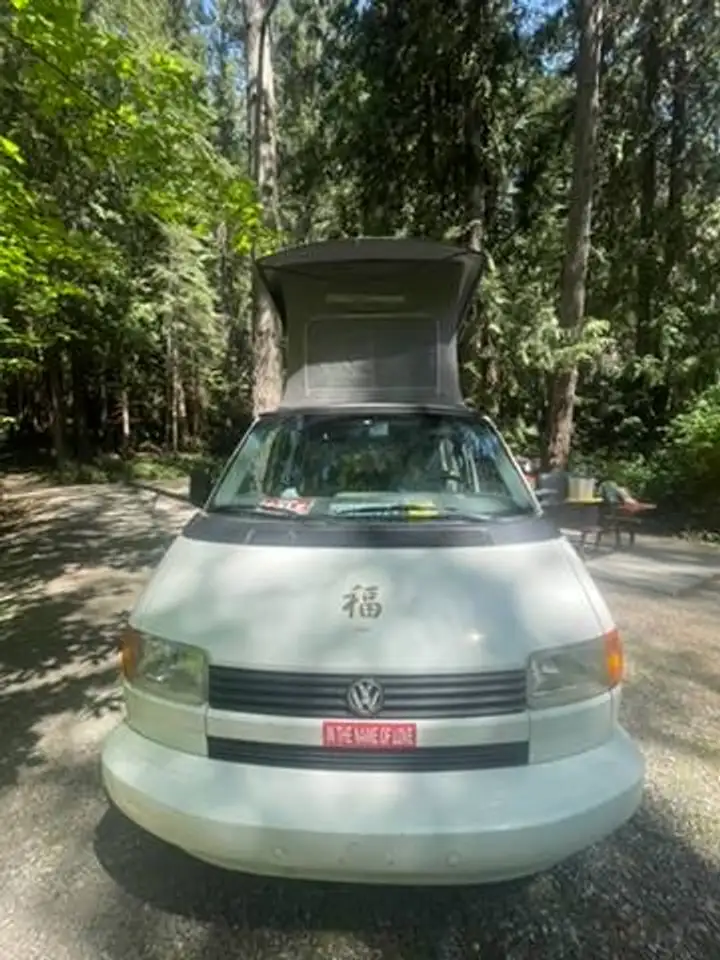 Volkswagen Eurovan снимка Volkswagen Eurovan