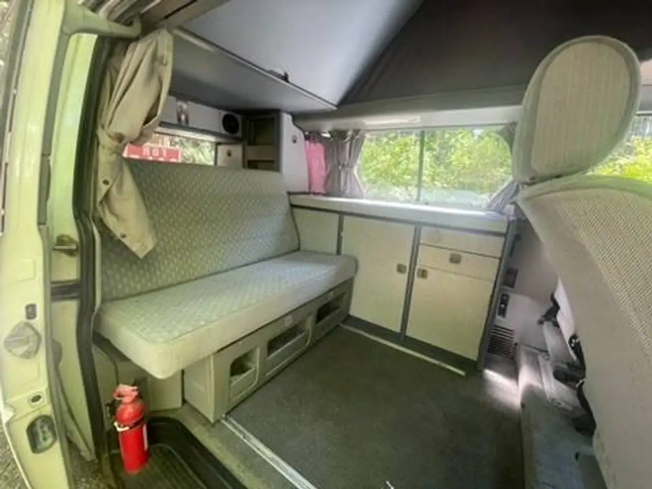 Volkswagen Eurovan снимка Volkswagen Eurovan