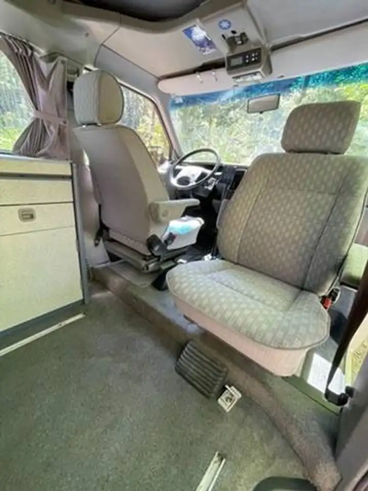 Volkswagen Eurovan снимка Volkswagen Eurovan