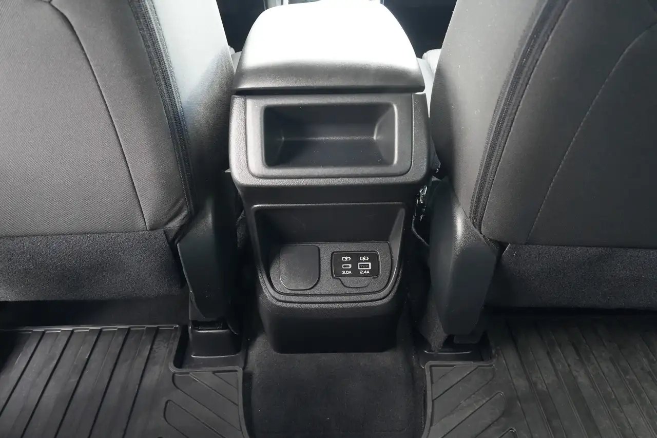 Subaru Ascent photo Subaru Ascent
