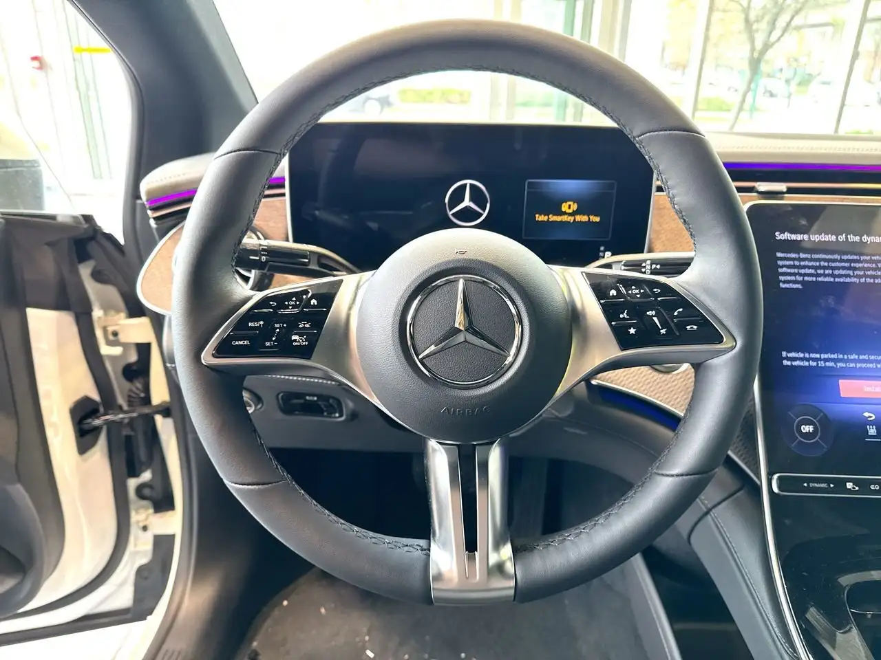 Mercedes-Benz EQE снимка Mercedes-Benz EQE