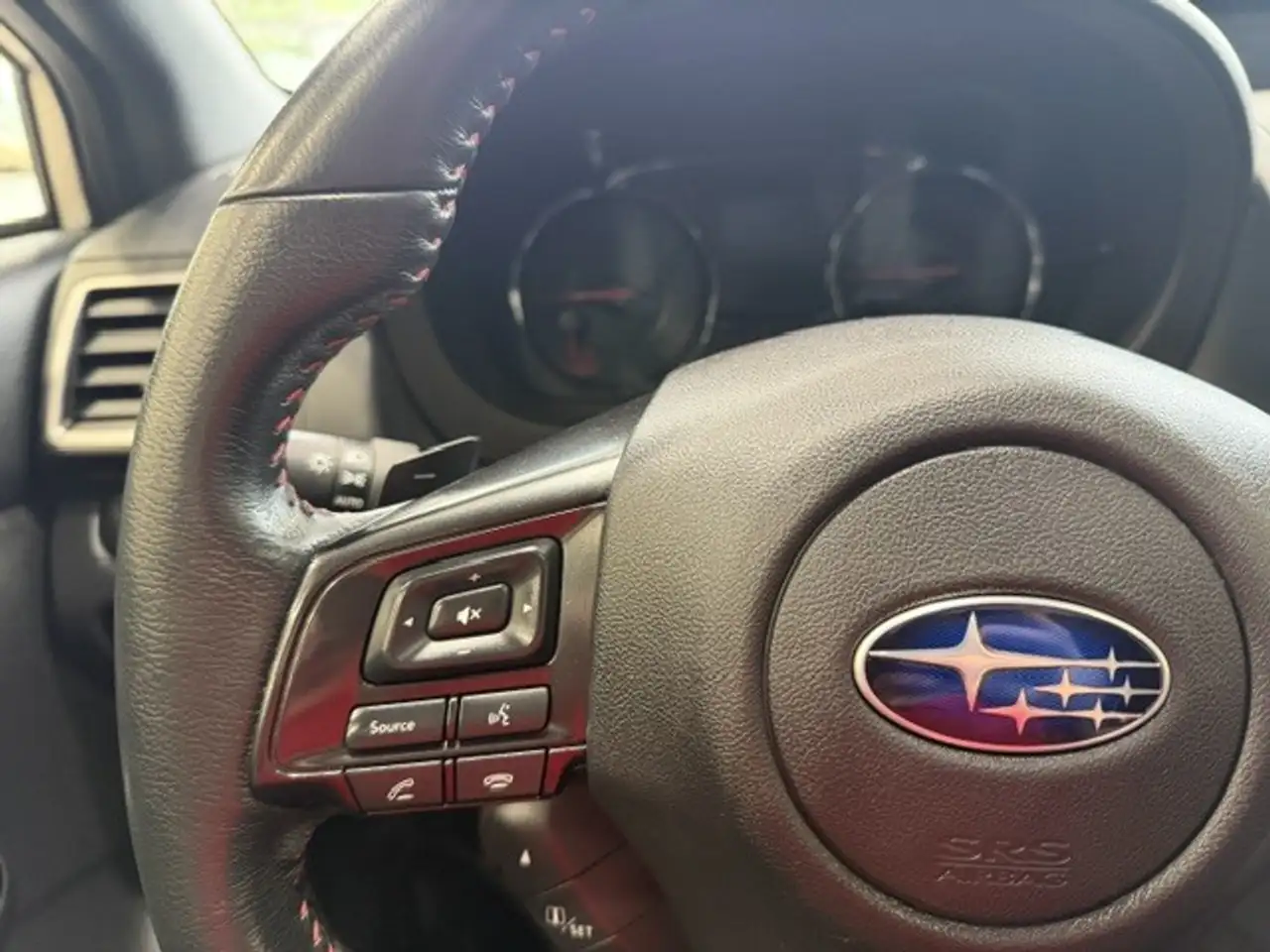 Subaru WRX снимка Subaru WRX