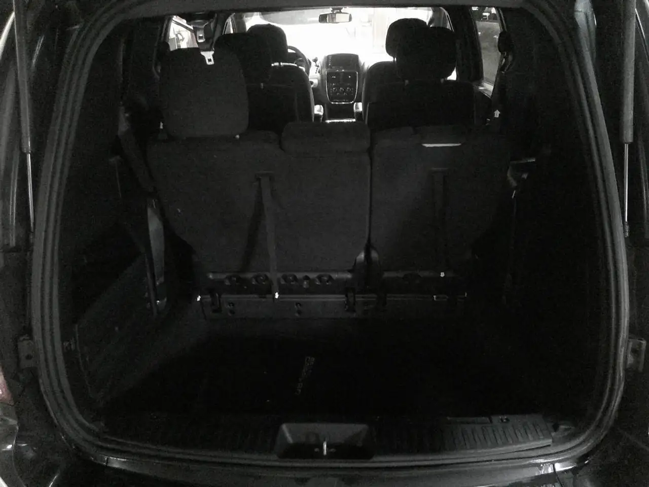 Dodge Grand Caravan photo Dodge Grand Caravan