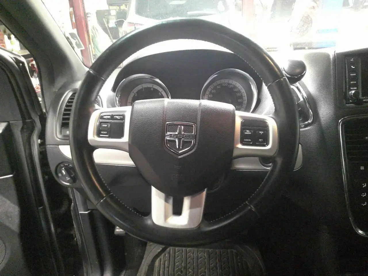 Dodge Grand Caravan photo Dodge Grand Caravan