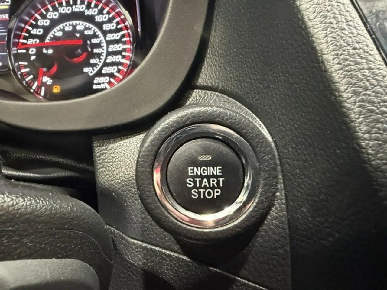 Subaru WRX снимка Subaru WRX