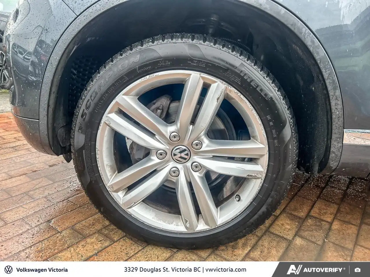 Volkswagen Touareg снимка Volkswagen Touareg