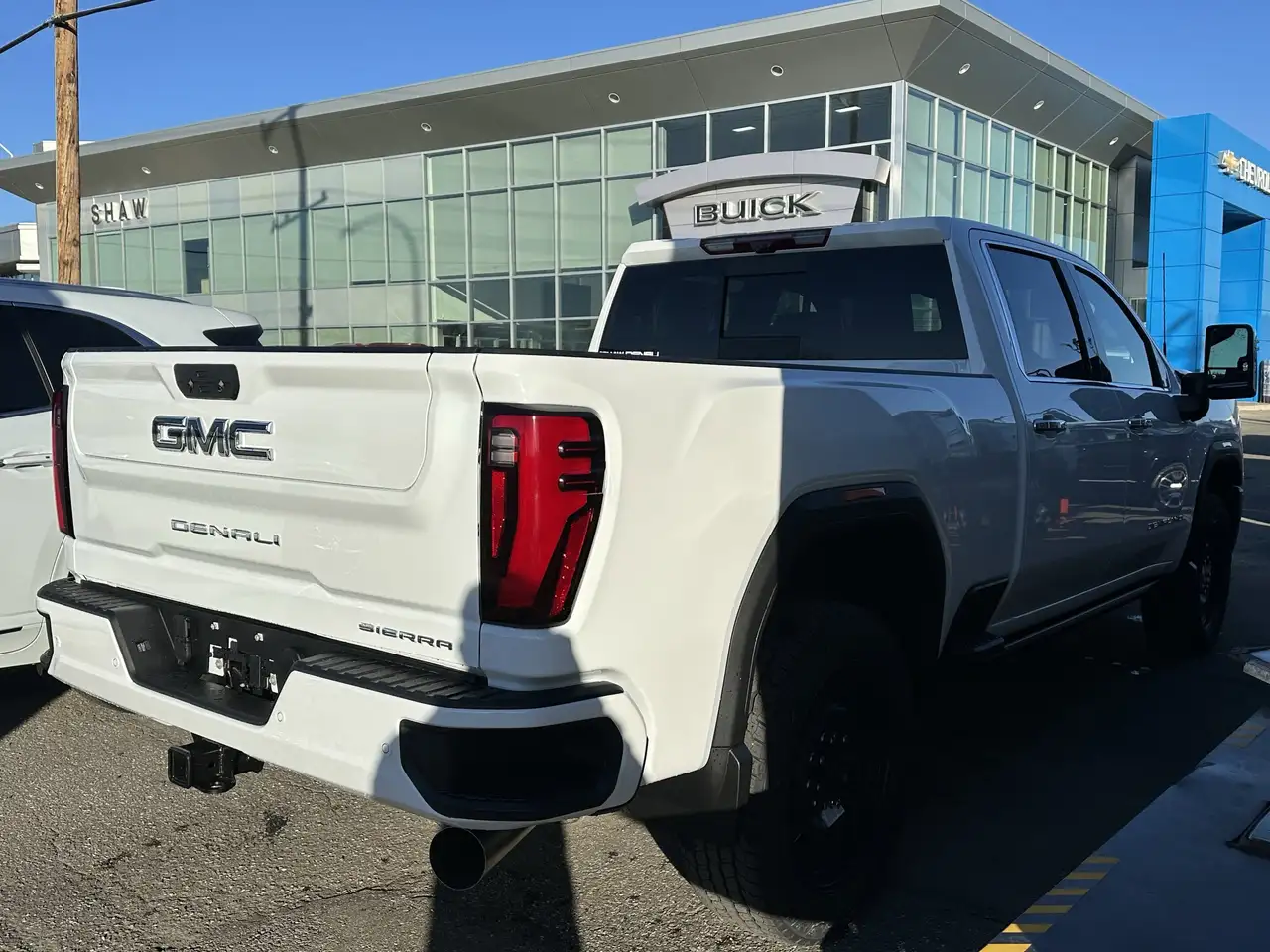 GMC Sierra 2500HD снимка GMC Sierra 2500HD