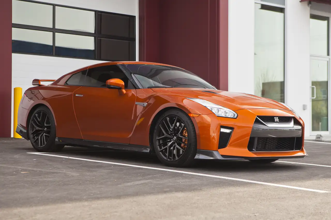 Nissan GT-R снимка Nissan GT-R