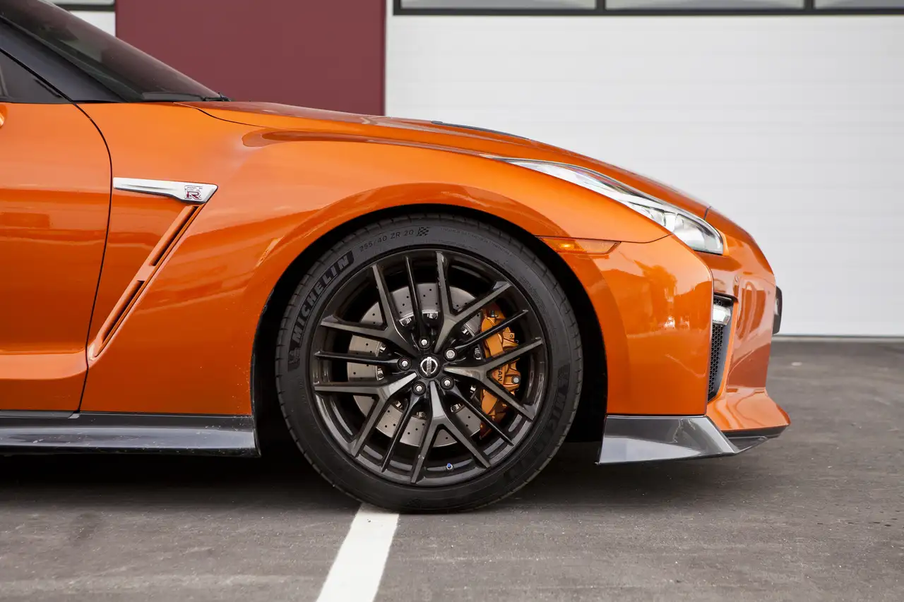Nissan GT-R снимка Nissan GT-R