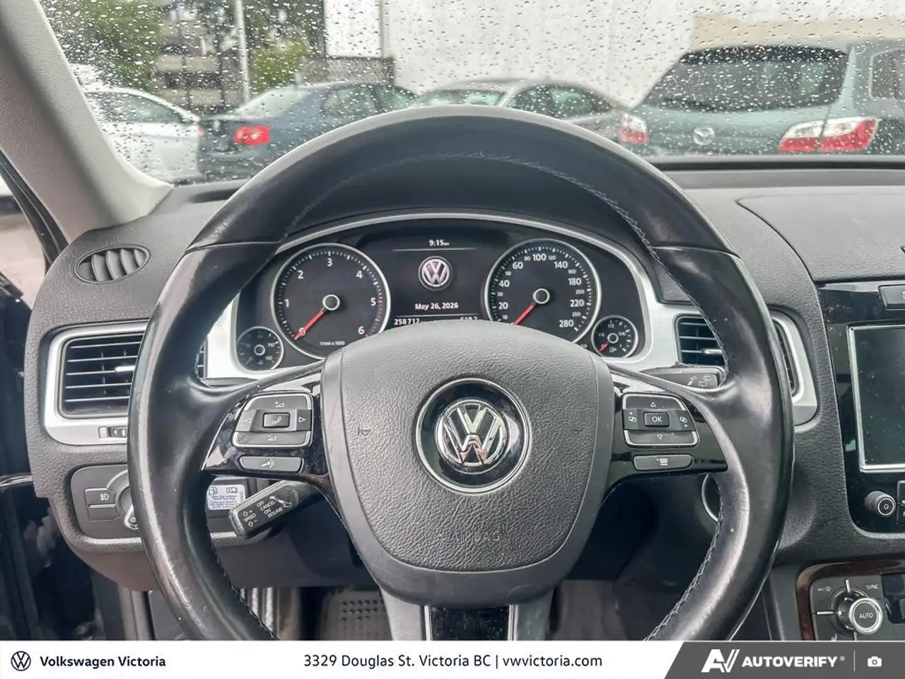 Volkswagen Touareg снимка Volkswagen Touareg