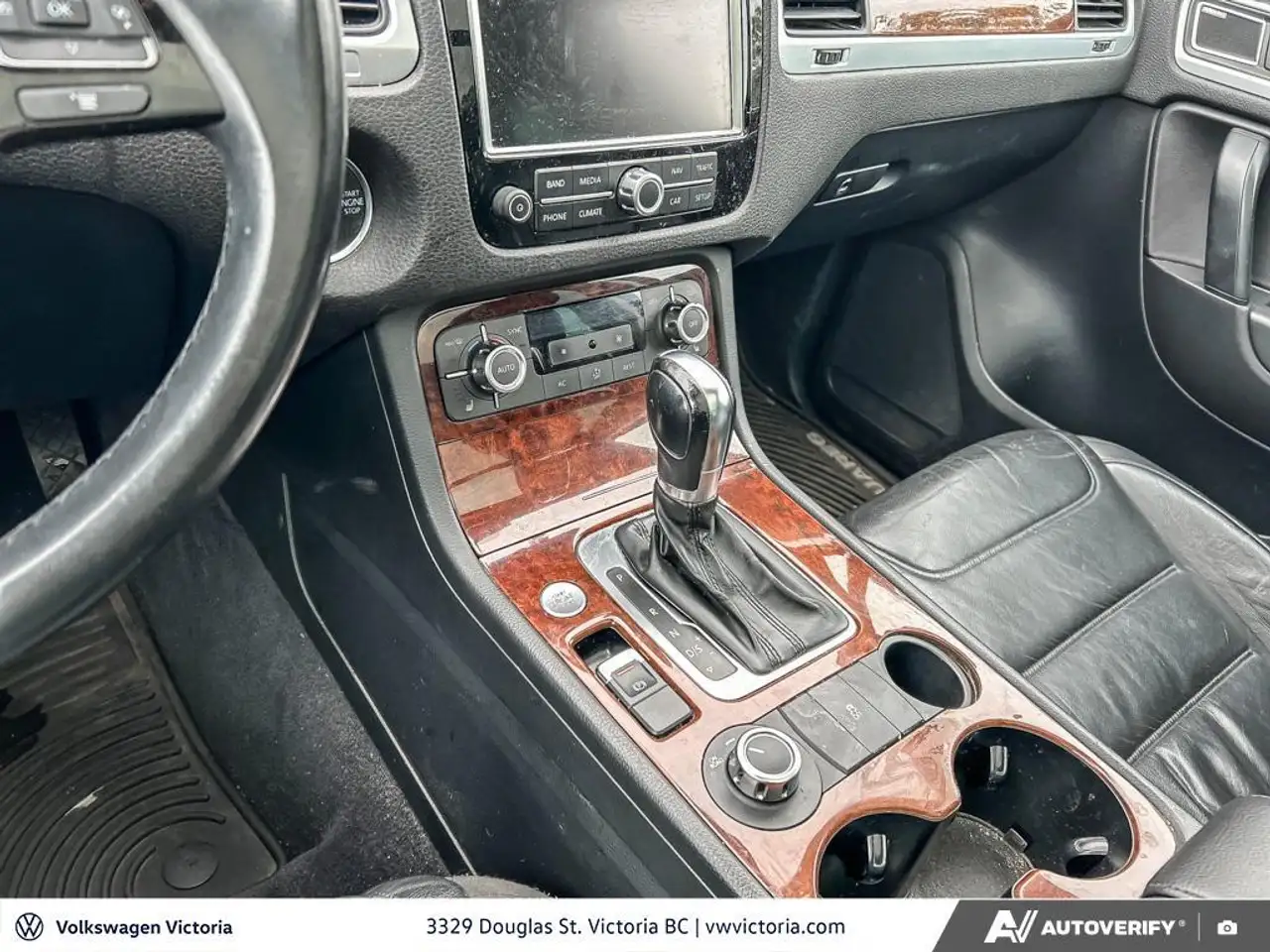 Volkswagen Touareg снимка Volkswagen Touareg