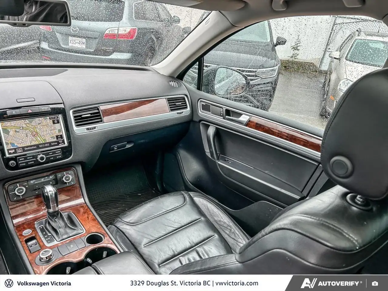 Volkswagen Touareg снимка Volkswagen Touareg