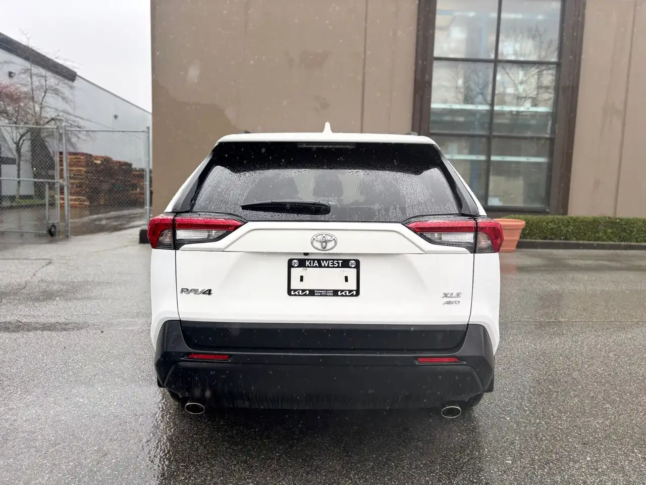 Toyota RAV 4 снимка Toyota RAV 4
