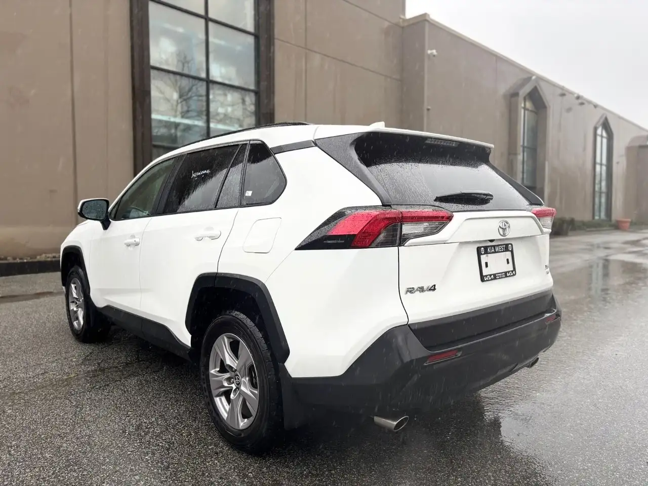 Toyota RAV 4 снимка Toyota RAV 4