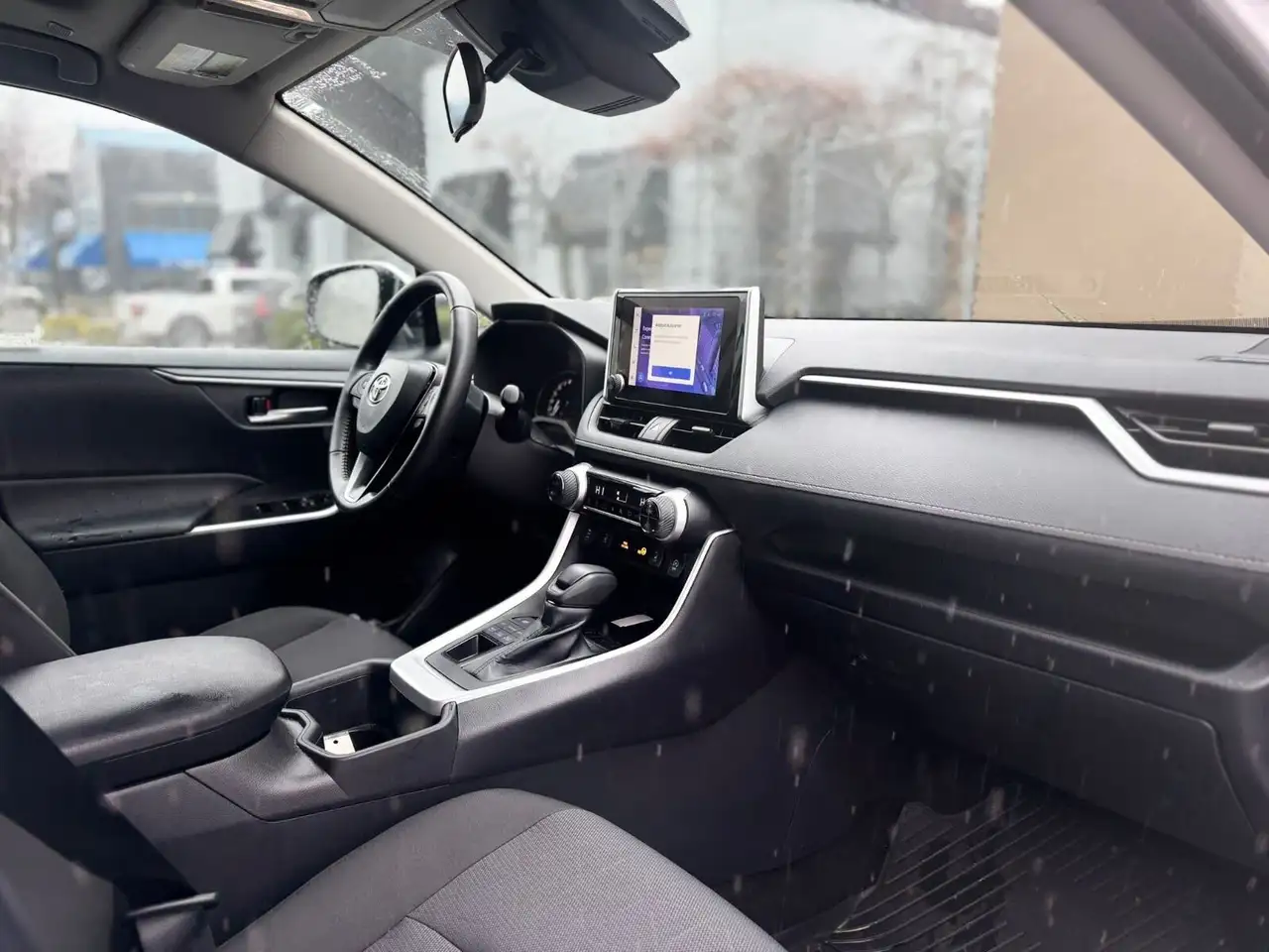 Toyota RAV 4 снимка Toyota RAV 4