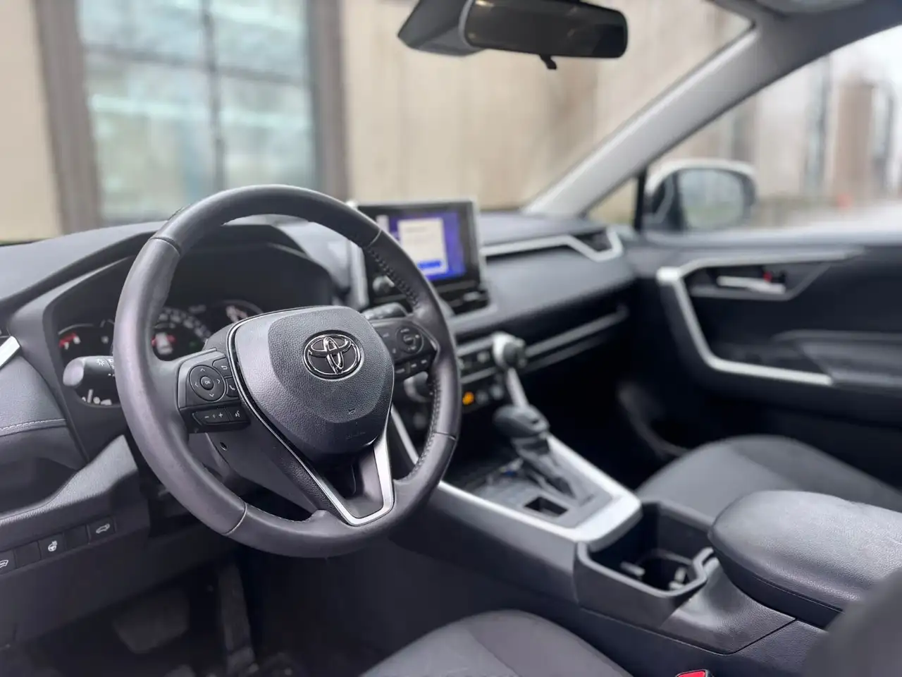 Toyota RAV 4 снимка Toyota RAV 4