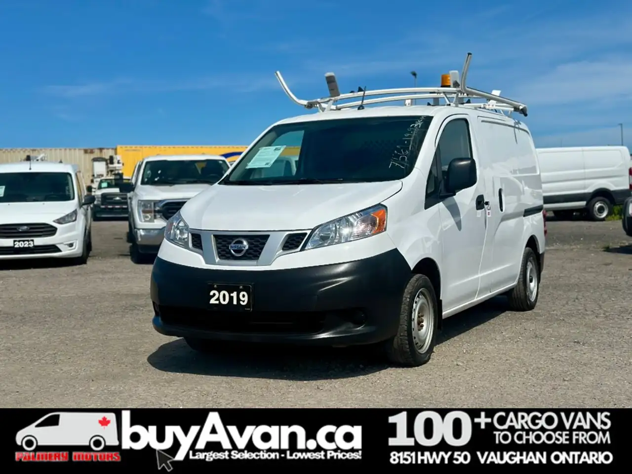 Nissan NV200 снимка Nissan NV200