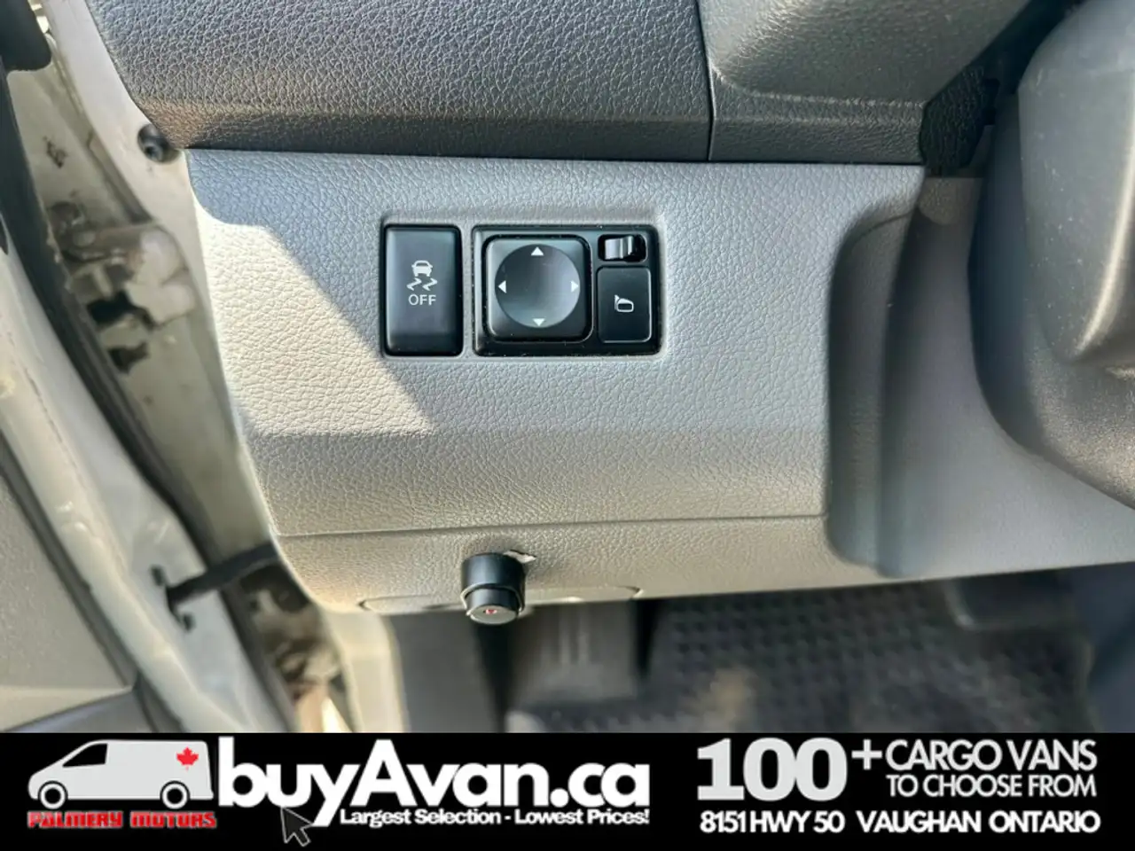 Nissan NV200 снимка Nissan NV200