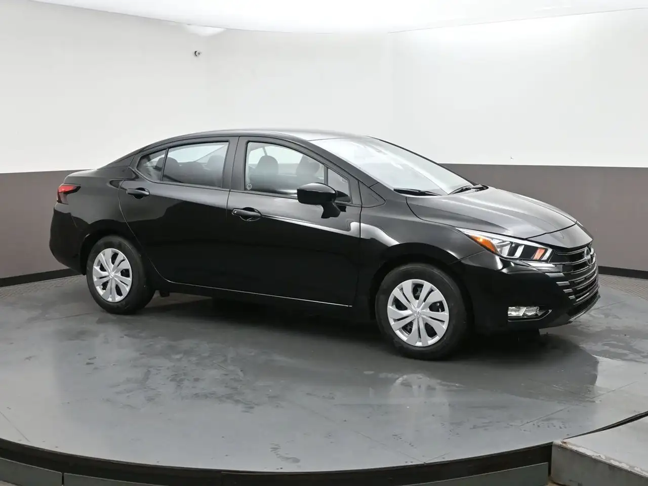 2025 Nissan Versa