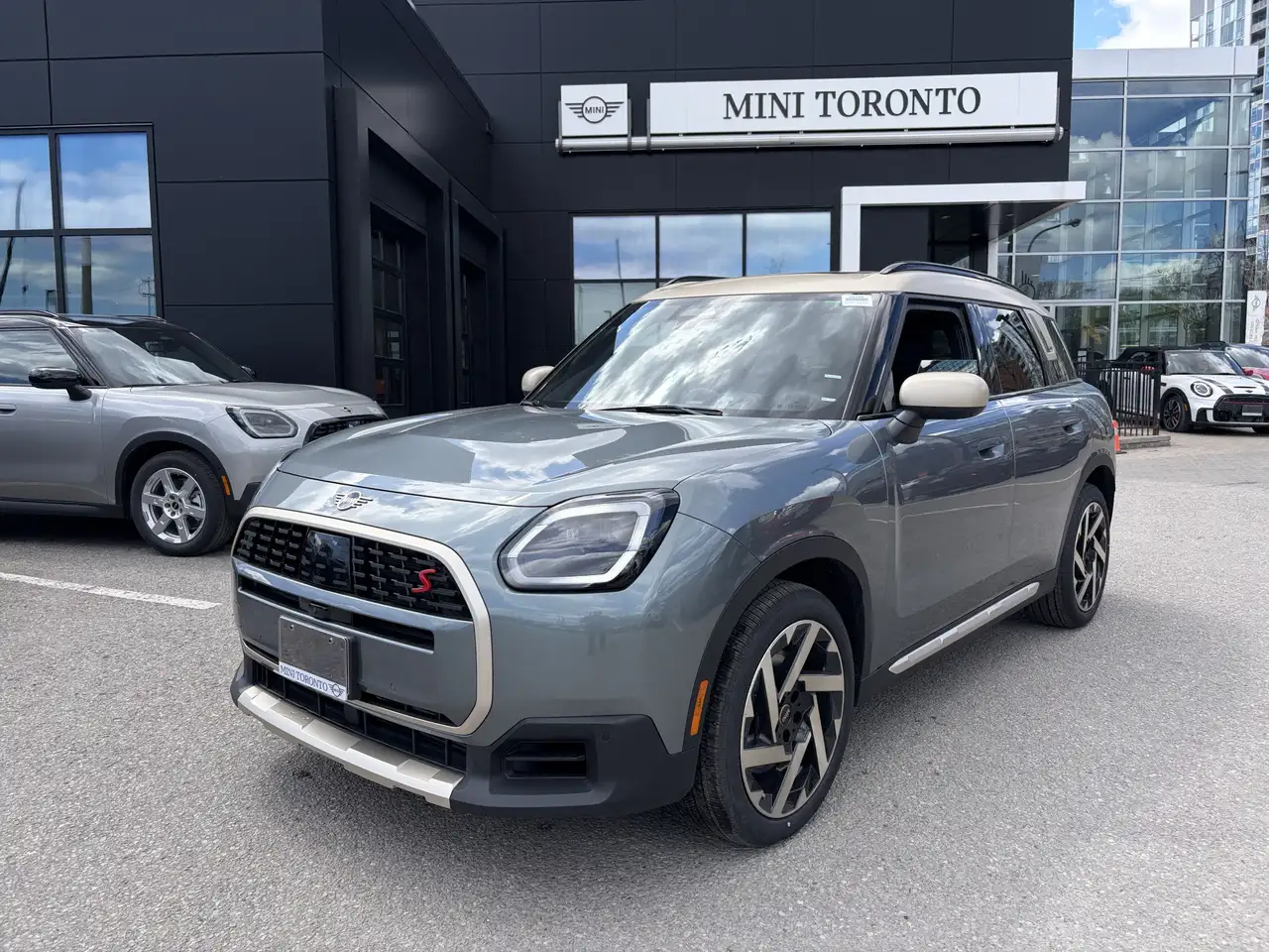MINI Countryman снимка MINI Countryman