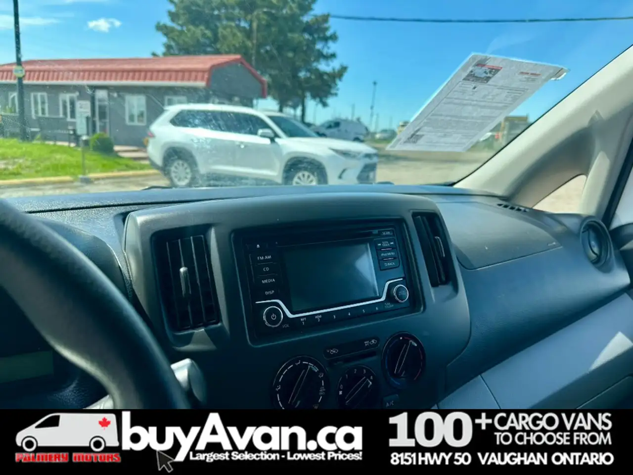 Nissan NV200 снимка Nissan NV200