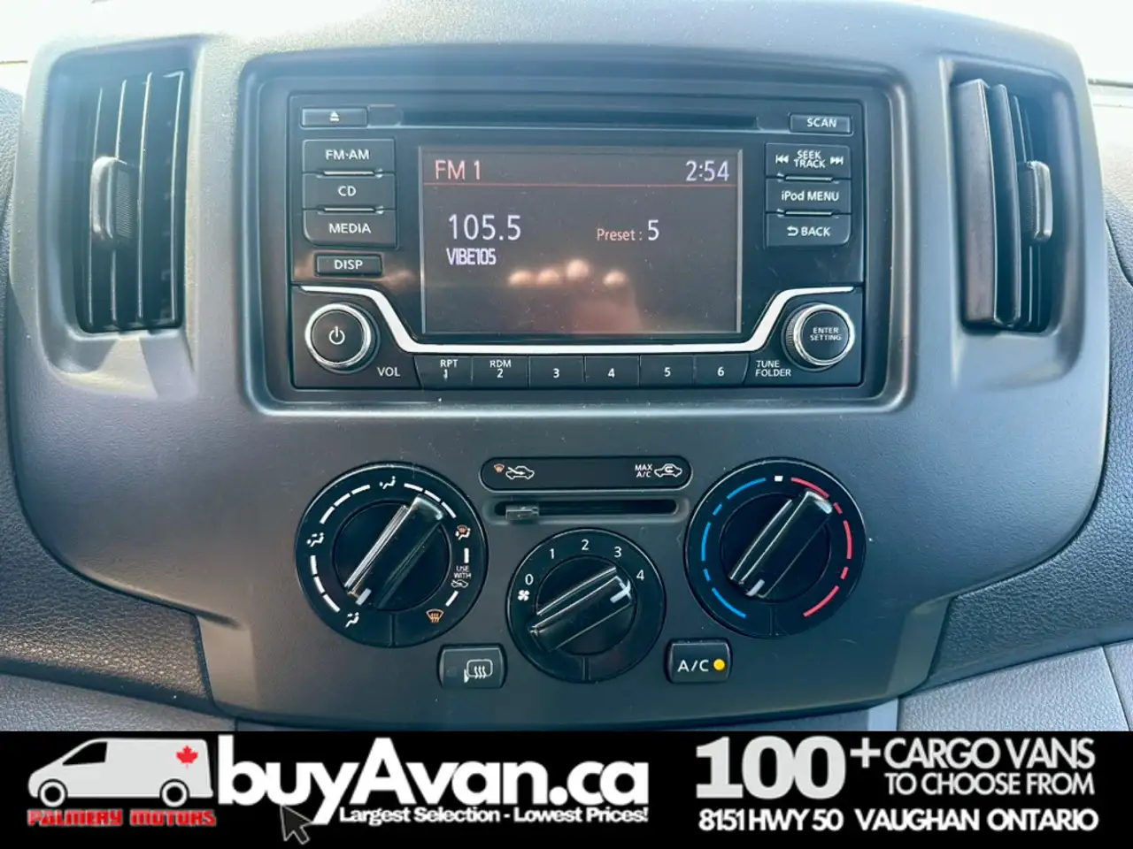 Nissan NV200 снимка Nissan NV200
