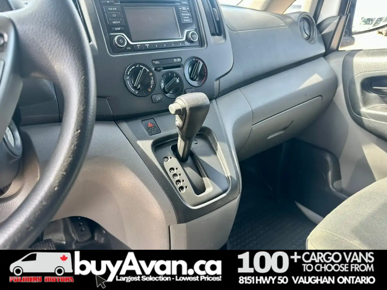 Nissan NV200 снимка Nissan NV200