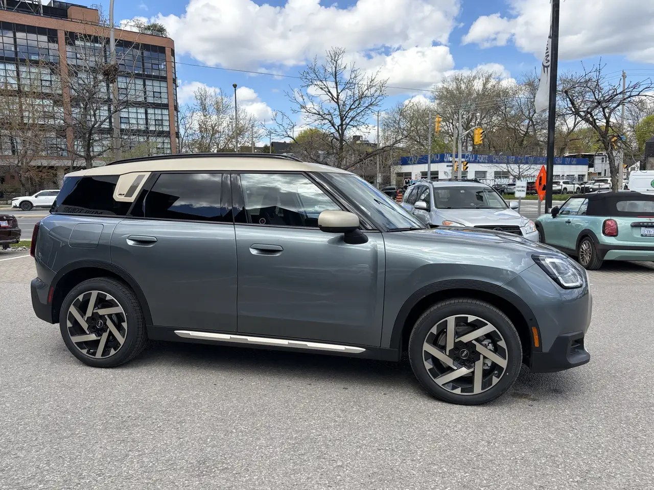 MINI Countryman снимка MINI Countryman