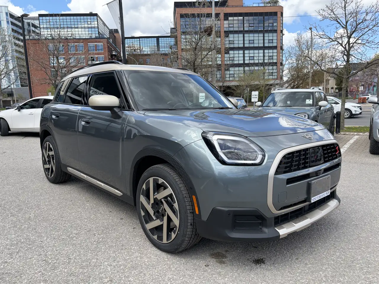 MINI Countryman снимка MINI Countryman