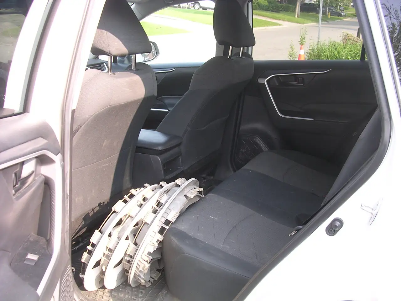Toyota RAV 4 снимка Toyota RAV 4