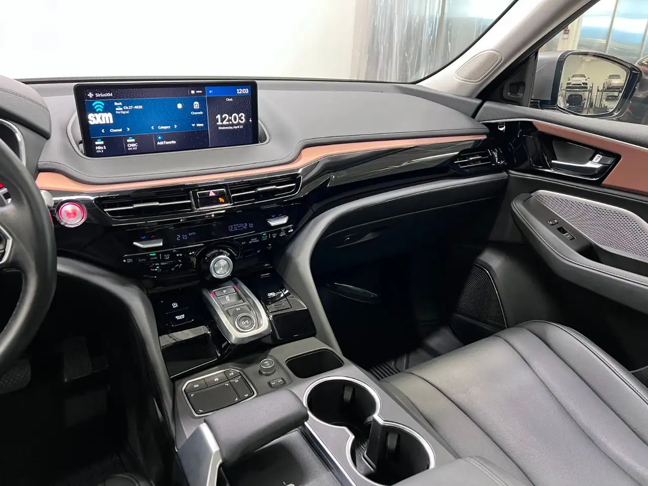 Acura MDX photo Acura MDX