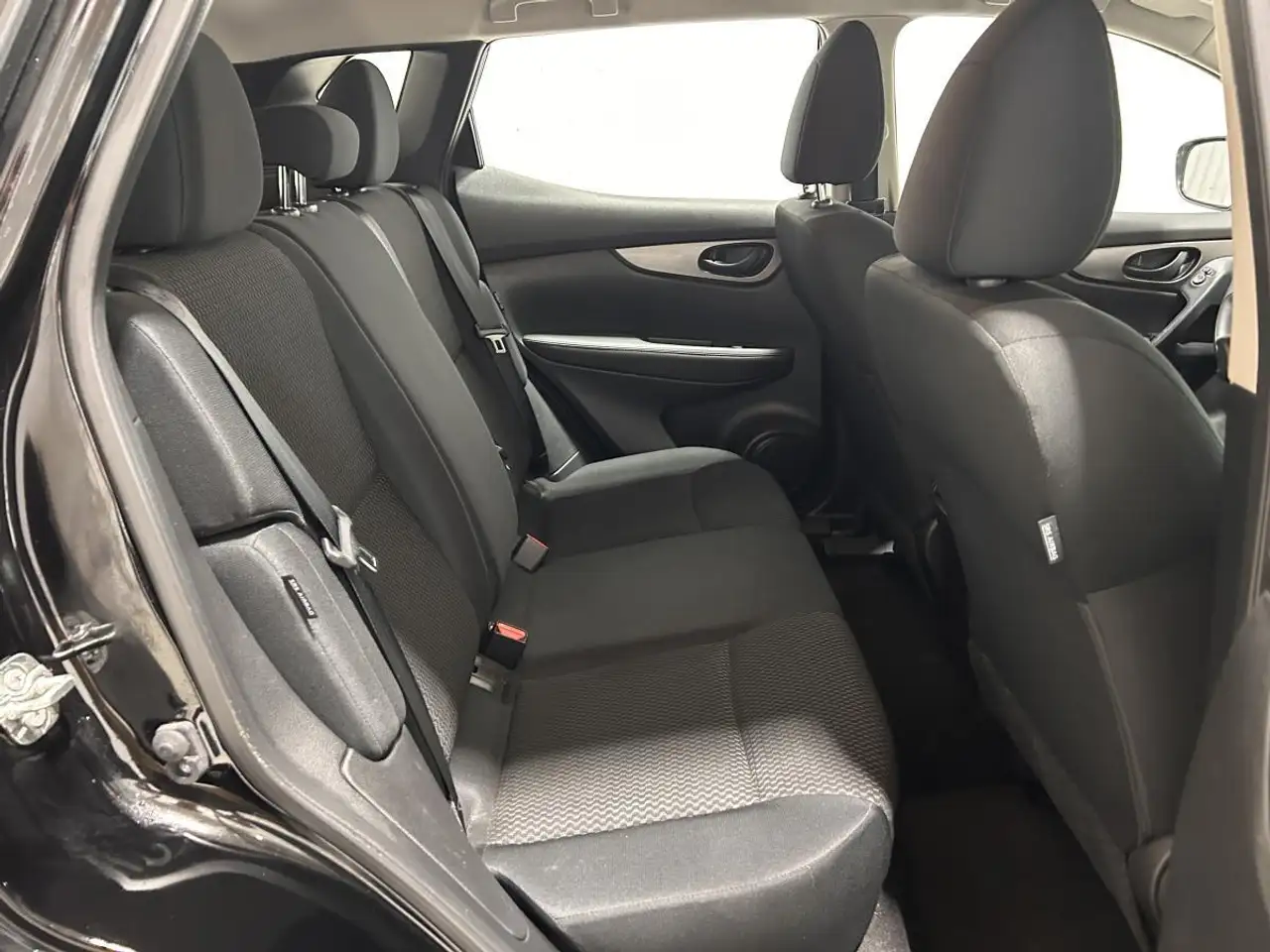 Nissan Qashqai снимка Nissan Qashqai