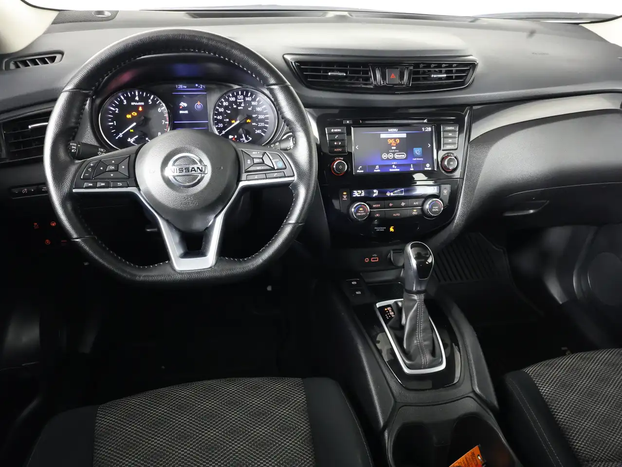 Nissan Qashqai снимка Nissan Qashqai