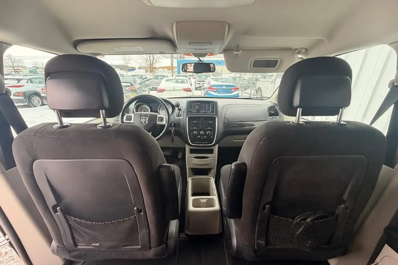 Dodge Grand Caravan снимка Dodge Grand Caravan