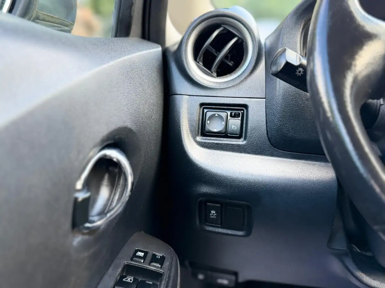 Nissan Note photo Nissan Note