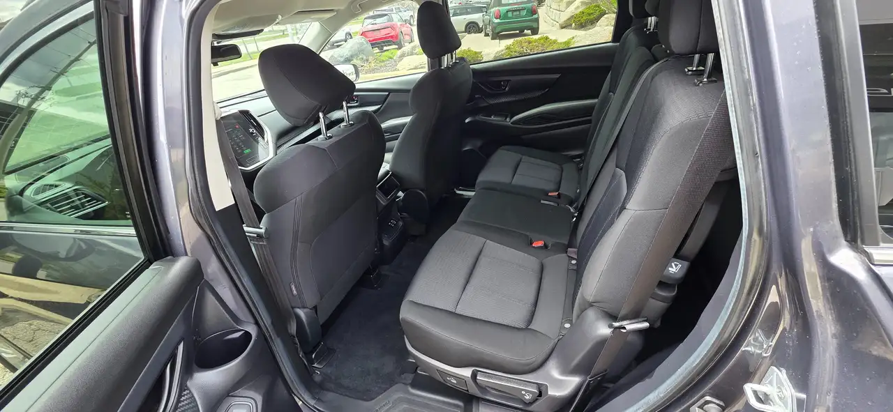 Subaru Ascent photo Subaru Ascent