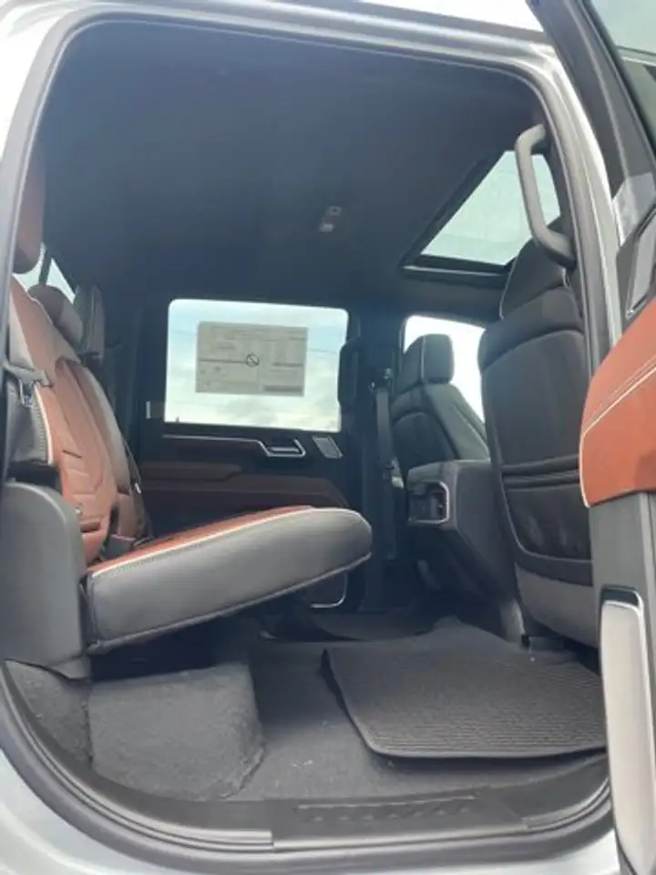 GMC Sierra 2500HD снимка GMC Sierra 2500HD