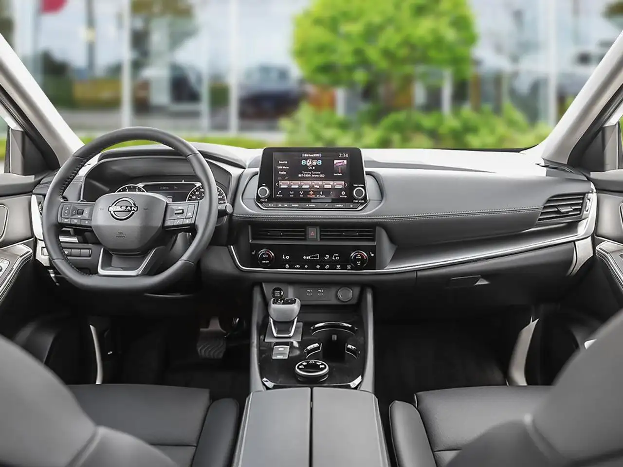 Nissan Rogue снимка Nissan Rogue