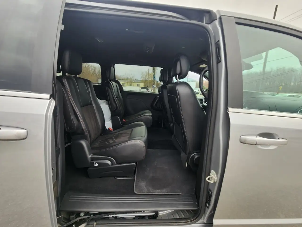 Dodge Grand Caravan fotografie Dodge Grand Caravan