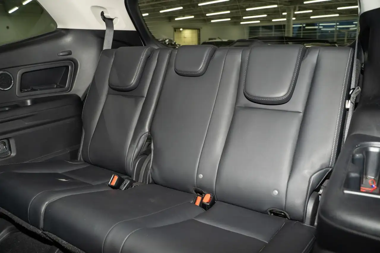 Subaru Ascent photo Subaru Ascent