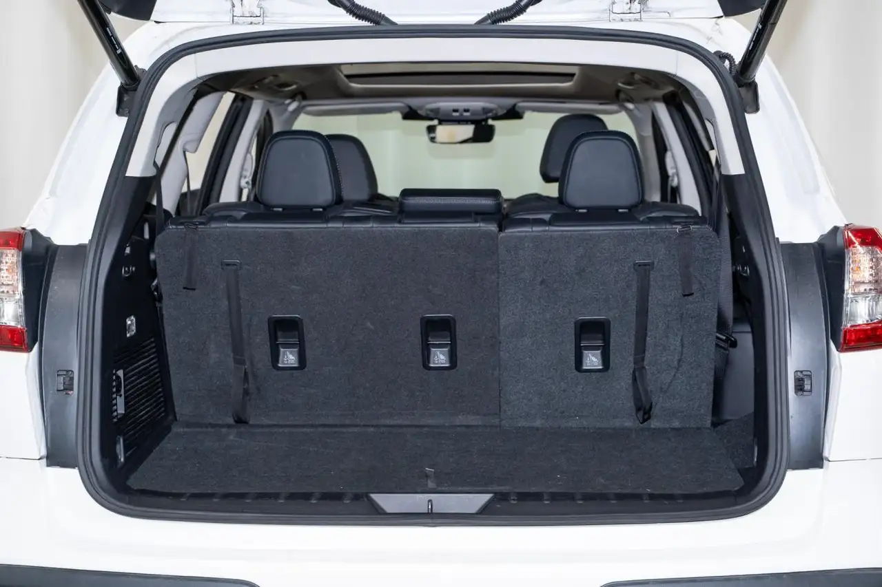 Subaru Ascent photo Subaru Ascent